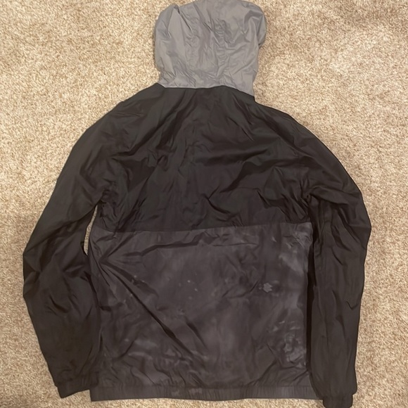 Volcom Men’s Rain Jacket Large - Picture 2 of 3